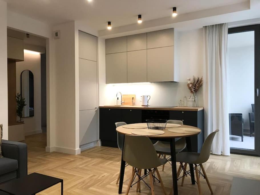 Garden Gates - Luxury Apartment In The Heart Of Gdansk Old Town Eksteriør billede